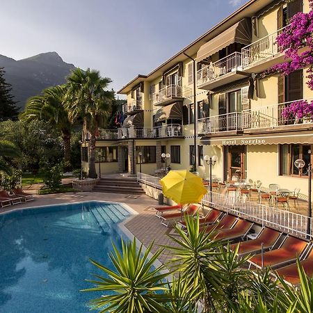 Hotel Sorriso ตอสโกลาโน มาแดร์โน ภายนอก รูปภาพ