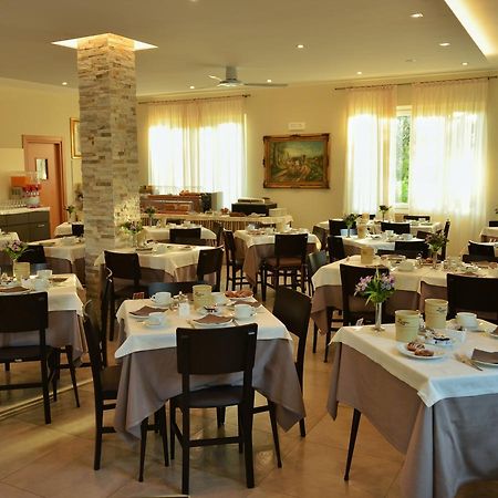 Hotel Sorriso ตอสโกลาโน มาแดร์โน ภายนอก รูปภาพ